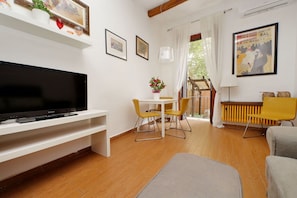 Kitchen, Living Room