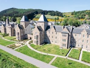 Landschaft, Estate, Stattliches Heim, Villa, Mittelalterliche Architektur, Schloss, Landscaping, Historisches Haus