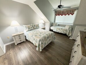 Queen And Single In 2nd Bedroom