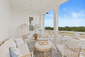 2nd Floor Balcony