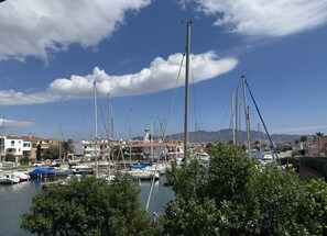 VUE CANAL