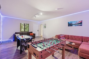 Spielezimmer