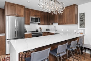 Kitchen bar seating for 5 people