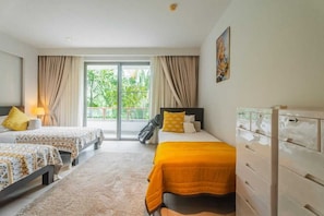 Elegant Beachfront 3BR Condo at Pearl of Naithon (17)