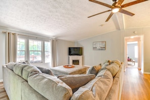 Living Room | Free WiFi | Electric Fireplace | Smart TV | Single-Story Home