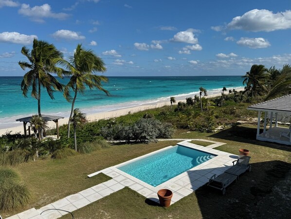 Welcome to Cricket Beach, a brand new (February 2025) luxury estate directly on Eleuthera's world-class pink sand beach