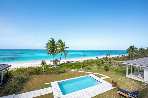 Welcome to Cricket Beach, a brand new (February 2025) luxury estate directly on Eleuthera's world-class pink sand beach
