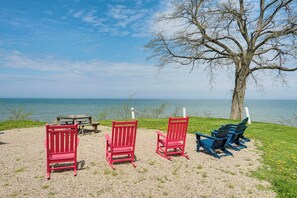 House Exterior | Walk to Lake Erie