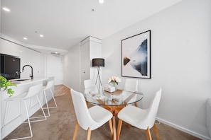 Kitchen/Dining Area