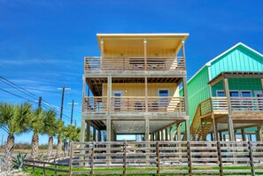 Your beach getaway in Corpus Christi. (Keeper Red)