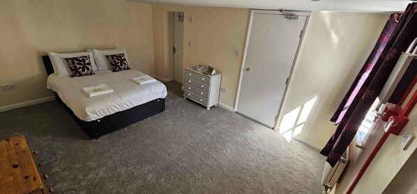 Double Bed