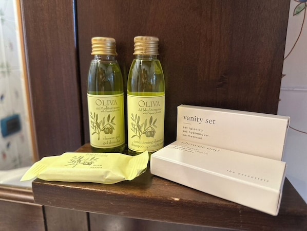 Bathroom amenities