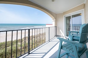 Direct Oceanfront Balcony at Villa Capriani 218B