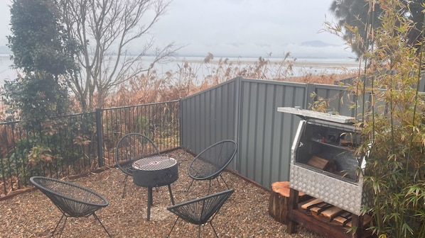 Fire Barbie (a combined woodfire BBQ and firepit)