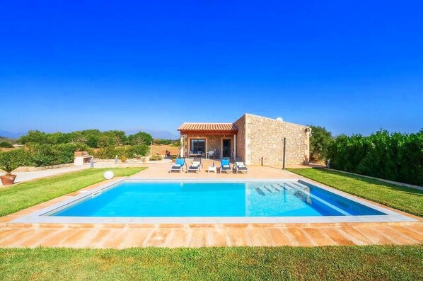 FINCA EL RAFAL DE SON ALBERTI