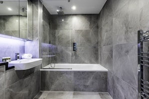 Bain