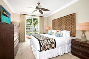 HKH-203 Second bedroom ideal for guests or kids, cozy and private.: Master Bedroom