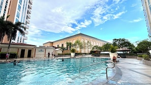 Utomhuspool