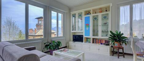 Living and dining room