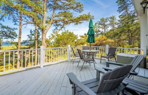 Spacious deck with out door seating 