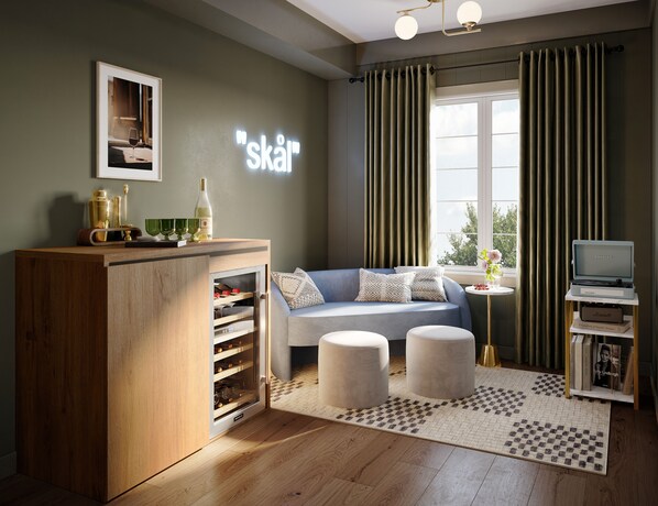 1923 Suite - King suite with seating space.
Rendering of room