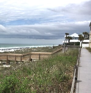 Your private beach access  Only for guests of the complex 
