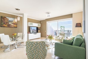 Living and dining room