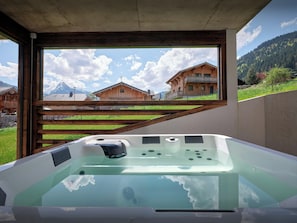 Jacuzzi