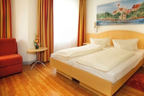 Doppelzimmer Superior mit Dusche und WC-Doppelzimmer Superior