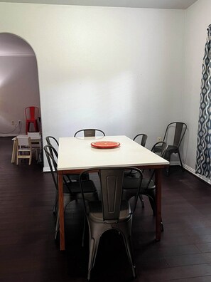 Dinning area | seats 6| kids little dinning area 