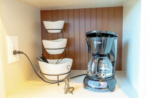 Kaffee und/oder Kaffeemaschine