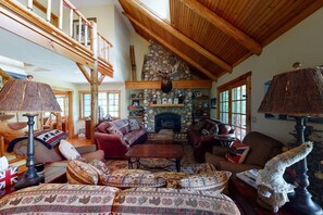Living Room (1)