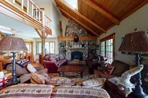Living Room (1)