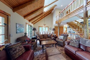 Living Room (3)