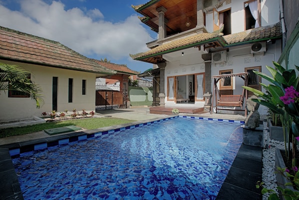 Swimming Pool & Property
