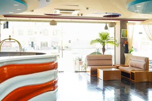Entrance / Reception