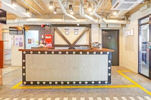 Entrance / Reception