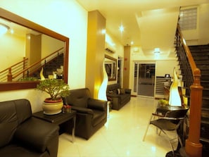 Entrance / Reception