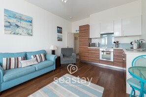 Kitchen -  - East Cliff Sea View Broadstairs - Kent - brought to you by the local family run business - seastay.co.uk