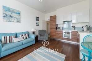 Kitchen - - East Cliff Sea View Broadstairs - Kent - brought to you by the local family run business - seastay.co.uk