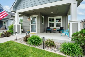 The perfect place for morning coffee or evening wine to start and end your day. 