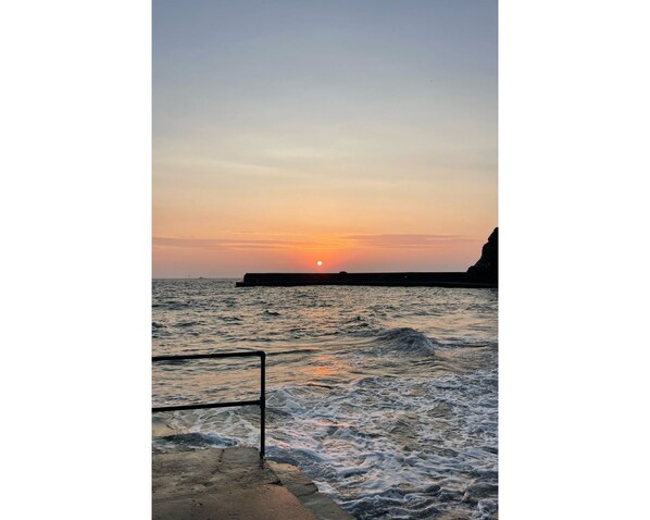 Sky, Water, Horizon, Water Resources, Body Of Water, Afterglow, Sunset, Dusk, Sunrise
