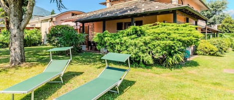 Lawn, Garden, Estate, Shade, Hacienda, Farmhouse, Eco Hotel, Resort, Yard, Villa