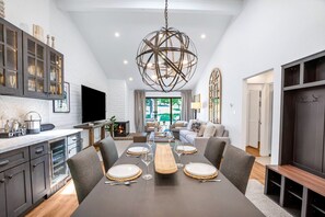 Bringing cozy and classy together in one perfect space. From dinner parties to movie nights by the fire—this is home.