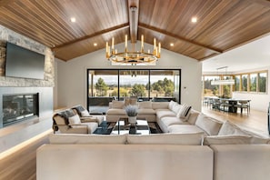 23-Living Room