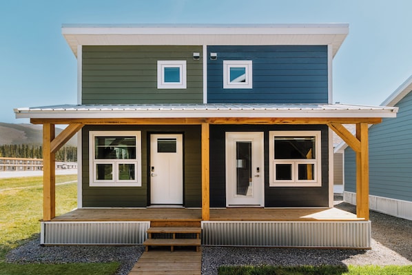 Trailhead Tuck-Inn, Unit #2 on the right (blue)