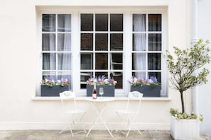 Located on a charming and exclusive London mews.