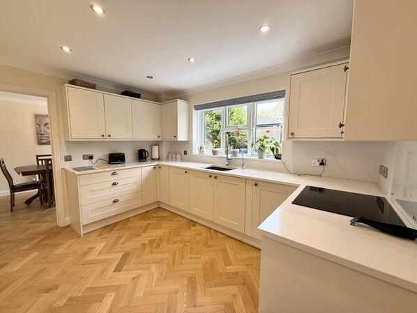 Large, modern kitchen