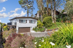 Cottage, House, Garden, Nature, Outdoors