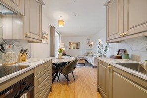 Well equipped Kitchen